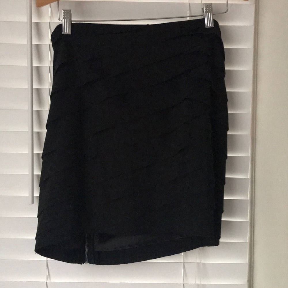 Rampage scallop mini skirt